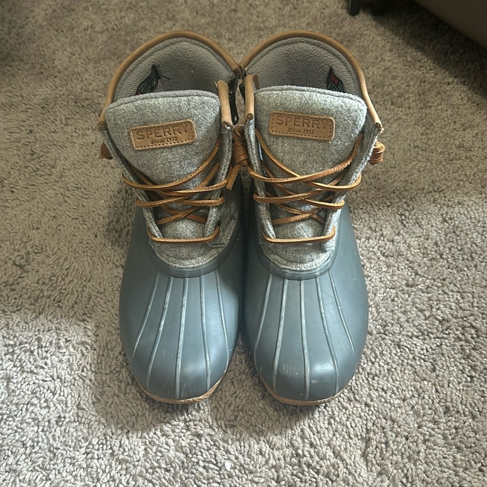 lightly worn duck boots